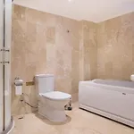 6 Bedroom Villa